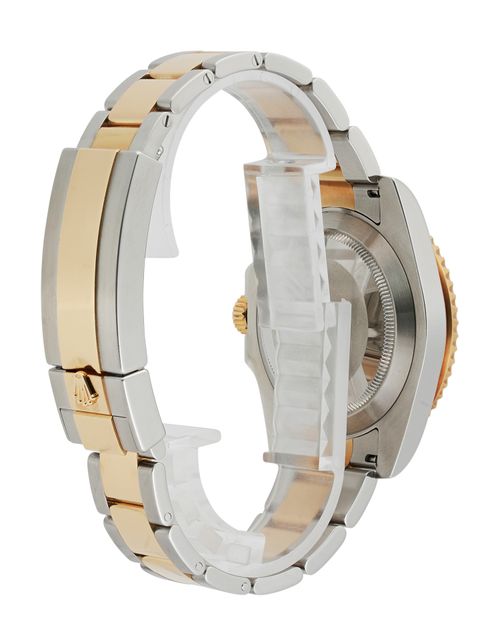 Rolex Submariner 116613 LN Image 4
